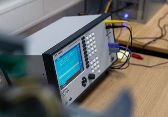 功率分析仪在储能系统测试中的应用